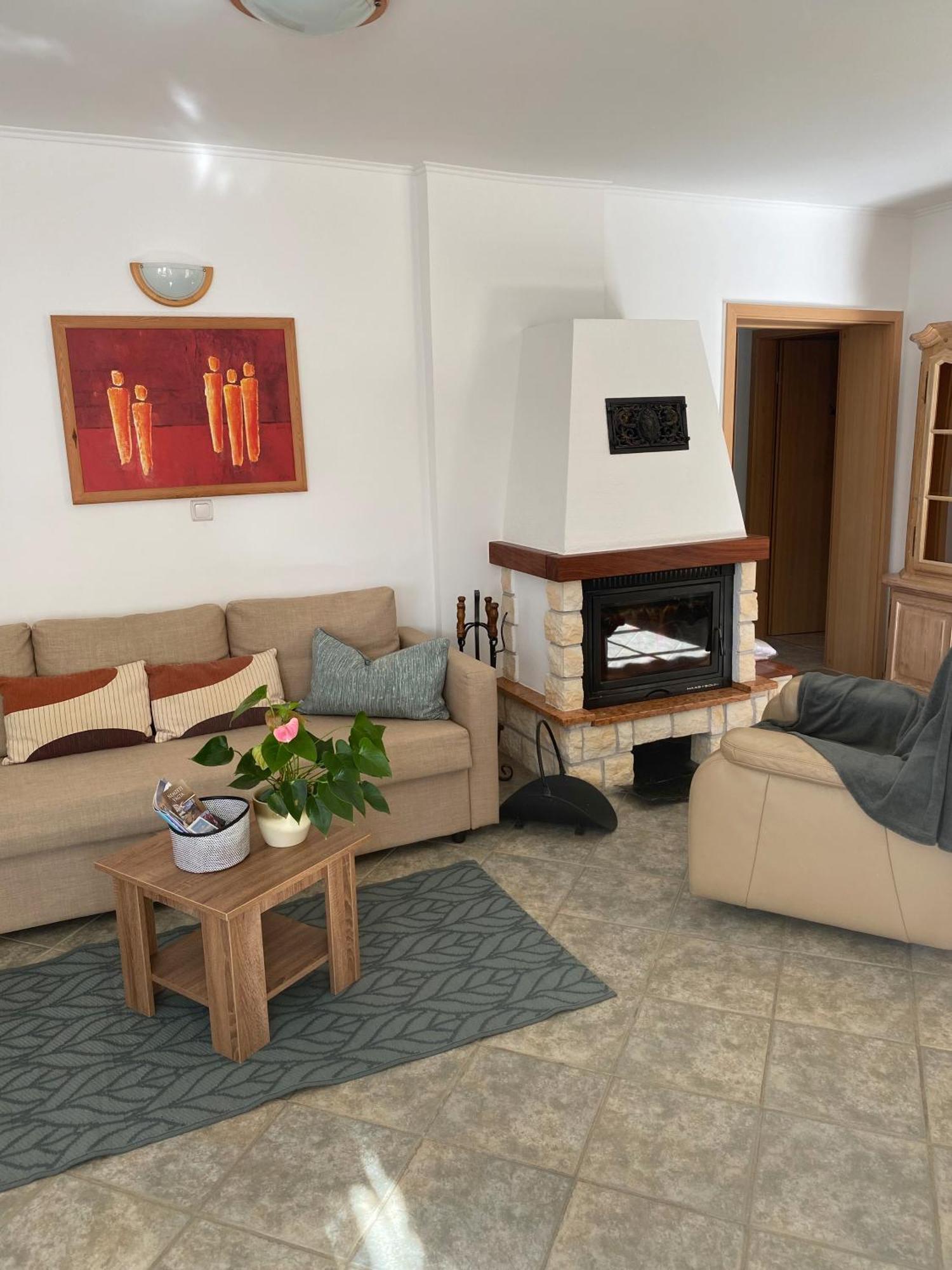 Haus Lucia Apartment Eger Ngoại thất bức ảnh