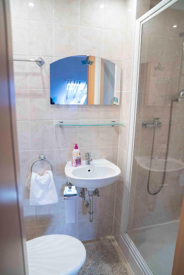 Haus Lucia Apartment Eger Ngoại thất bức ảnh